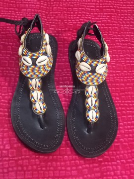 Sandales pour femmes africaines, sandales Massaï, sandales d'été, sandales en cuir perlé, chaussures pour femmes