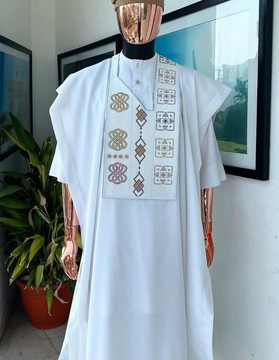 Tenue traditionnelle nigériane