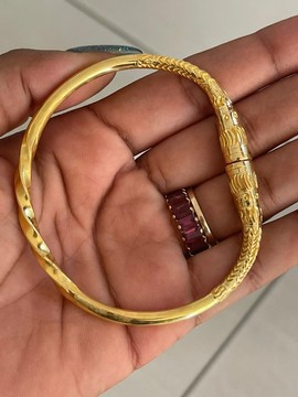 Vangovango in gold for men