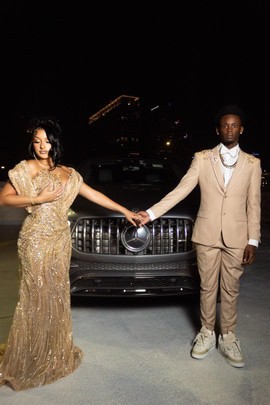 Champagne Éclat Prom Gown