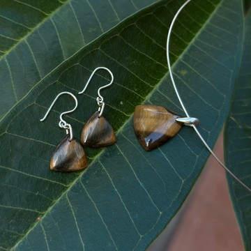 Pierre Tricorne Jewelry Set
