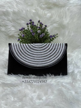 KENYAN BEADED CLUTCH BAG