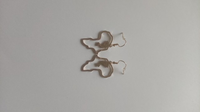 Boucles d'oreilles Afrique avec Reine Égyptienne en métal doré