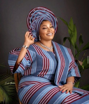 Traditional women's African aso oke Iro and Buba set,4 piece for women