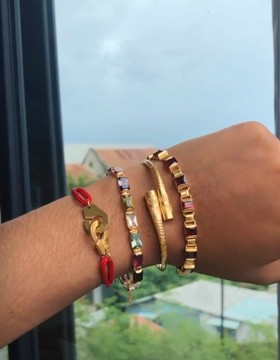 Garnet River 18k Gold Bracelet