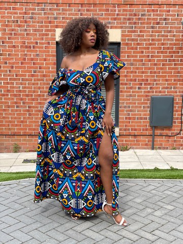 Apphia Off shoulder Maxi Dress