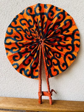 Éventail wax et cuir africain bleu orange
