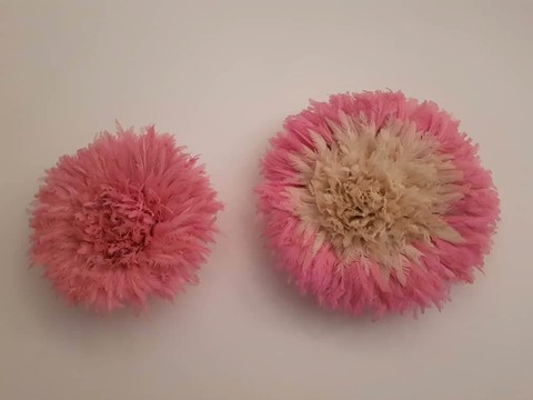 Packs of 2 pink and white juju hats of 30 and 20 cm