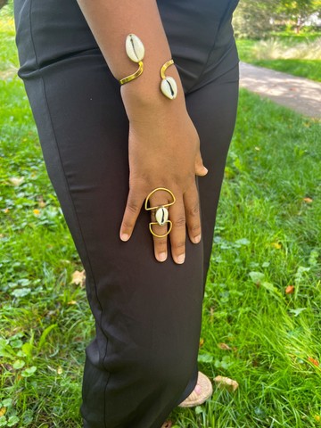Beautiful bronze ring "Soraya"