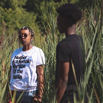 MOTHER HUSTLA / WHITE T-SHIRT