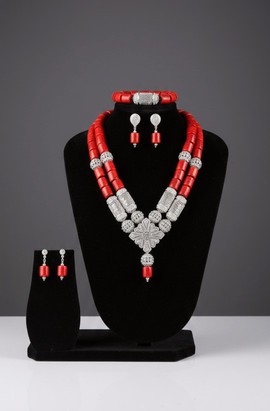 Parure de bijoux traditionnelle pour femme