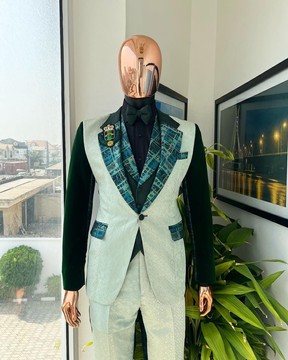 The “gogo” limited edition shade of green mixed jacquard fabric notch lapel metallic jacquard suit