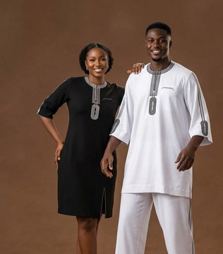 Ensemble coordonné noir et blanc pour couple