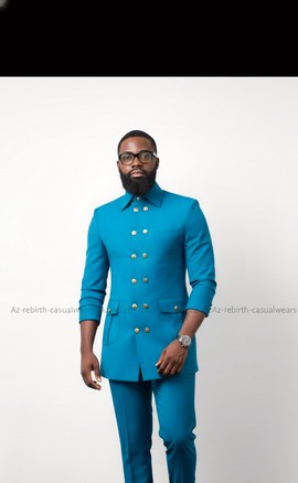 Short sleeve safari suit