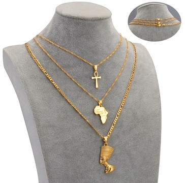 Collier carte africaine plaqué or 18 carats