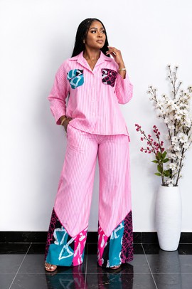 Ensemble deux pièces rose à rayures avec Ankara