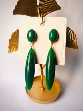 Gorgeous pair of ceramic earrings