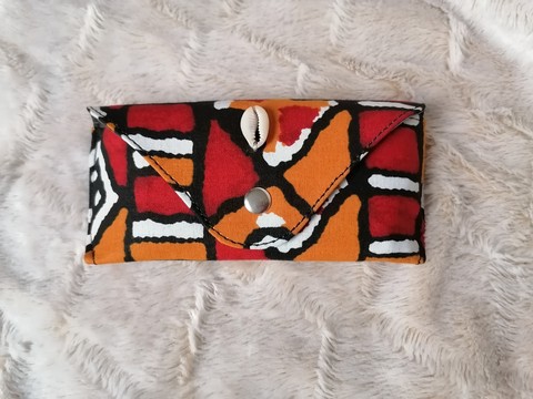 Wax and cowrie "grand bassam" glasses case