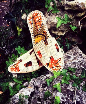 Cosmos sandals