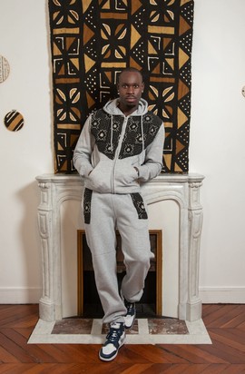 Vest + jogging bottoms set in black Bogolan