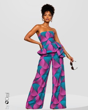 Wide-leg pants set with a bustier top