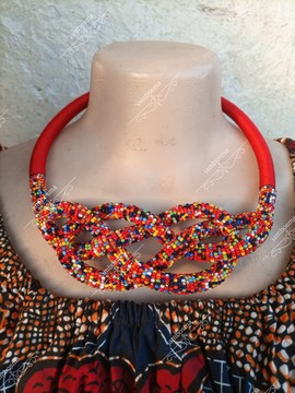 Collier perlé, collier femme, tour de cou Maasai, collier perlé africain, collier moderne