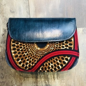 Patou purse bleu et rouge