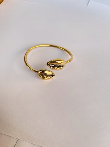 Sika bangle