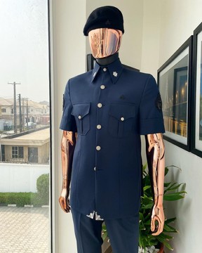 Un costume de safari français vintage "Havana" bleu égéen foncé rechargé