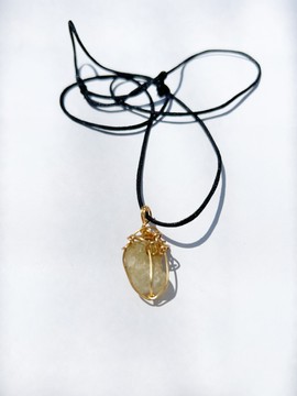 Clear Quartz Crystal Necklace - 002