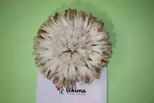 White juju hat with natural brown border of 50cm