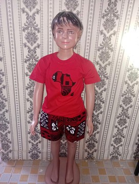 Handmade African Kids Two-Piece Outfit – Cotton T-Shirt with Africa Design &amp; Ankara Shorts