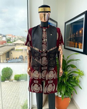 A Reloaded “isiagu” African traditional Wear.