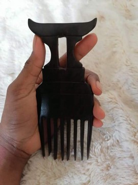Afro comb