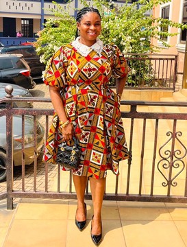 Robe africaine mi-longue pour femme
