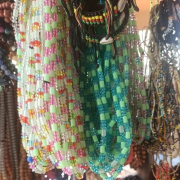 Colliers reins tailles Baya Binbin Zigida Sikida Waistbeads Lumineux