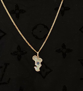 Mayotte pendant in 18 carat gold