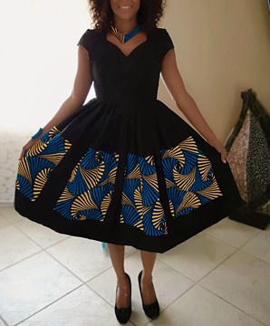Mid-short dress in printed cotton wax Linda