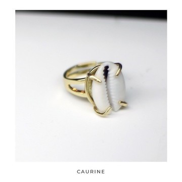 Caurine 🐚 24k gold plated brass ring with cowrie "Blondie"
