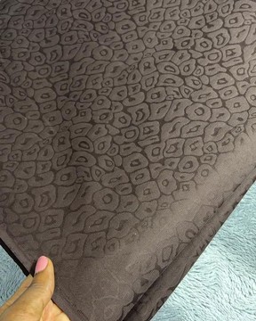 Tissu marron pour homme (5 yards)