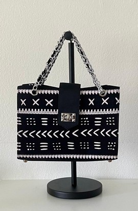 Ivie Handbag (White/Black)| Ankara Bag| Gifts For Her| Gifts For Mom| Ankara Fabric Bag