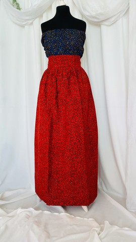 Long red Wax skirt | With pockets