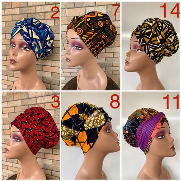 Lot 1 of 6 scarves (10€/unit)