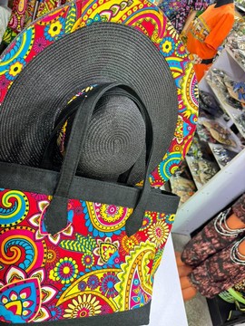 Ensemble sac et chapeau en wax Chioma Ankara