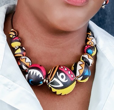 Collier YEMOJA  multicolore en tissu-pagnes motifs-inspiration-art ndebele