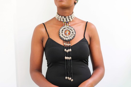 Cowrie shell choker necklace, African choker Necklace, Beaded Tribal necklace, Statement necklace