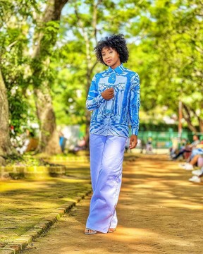 Ensemble chemise et pantalon/ " collection LAMBAOINE/ Madagascar