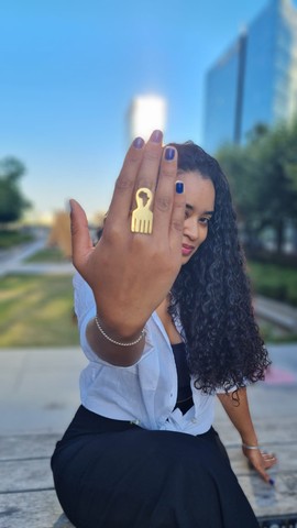Magnificent “Atlanta” bronze ring