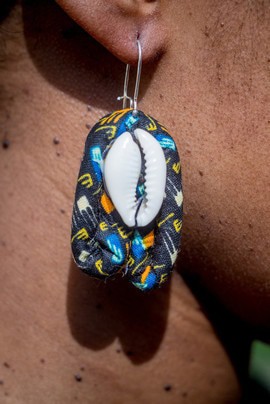 WAX EARRING KASSIM