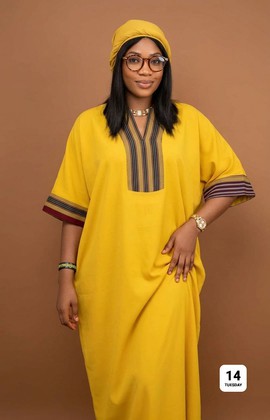 Kaftan Bubu jaune avec bordure brodée à rayures